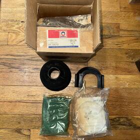 Chevrolet #36-1196 Nos Delco 36-1196/gm 26037160 Front Axel Seal Service Kit 1992-05 Chevy Blazer