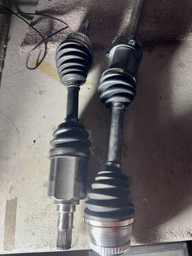 Detroit Axle 2x3100025 Axles For A Nissan Altima Or Sentra 02-06 Front Left And Right Cv Joints
