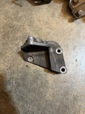 9186591 Opel Gm Bracket Front Wheel Drive Intermediate Shaft 2002-2007 Saturn Vue